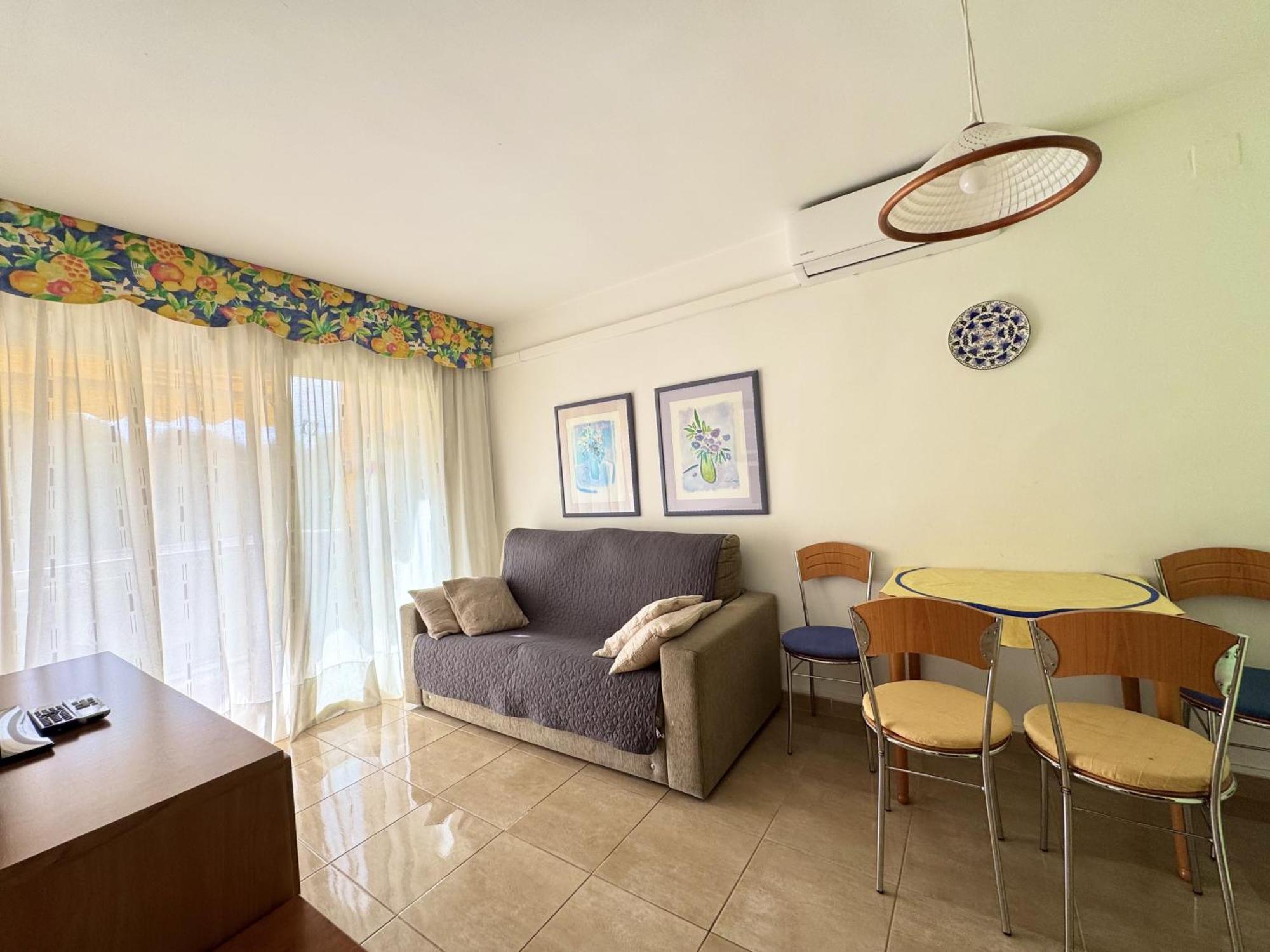 Apartsalou Penedes Екстер'єр фото